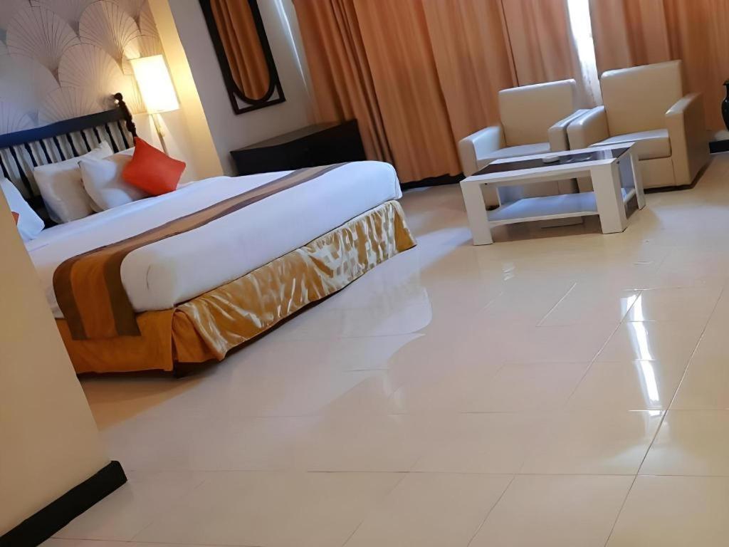 Grand Hotel Surabaya