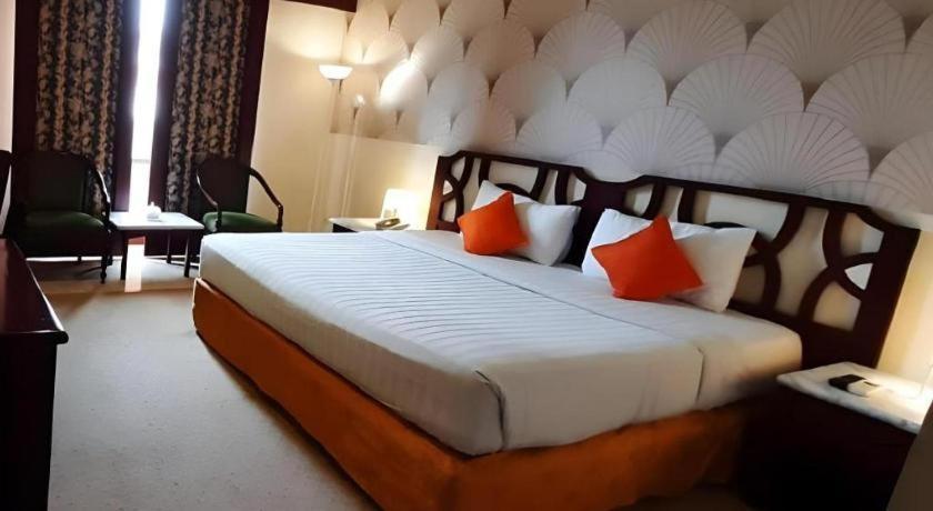 Grand Hotel Surabaya